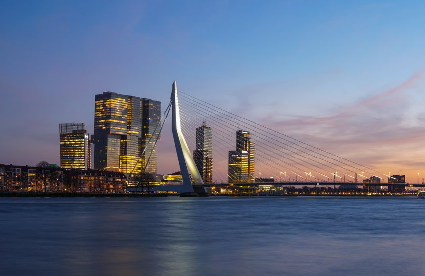 Kaart van Rotterdam en Rijnmond met de gemeenten die onder netnummer 010 vallen