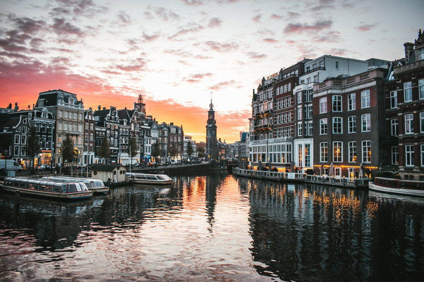 Kaart van Amsterdam en de hoofdstadregio met de plaatsen die onder netnummer 020 vallen