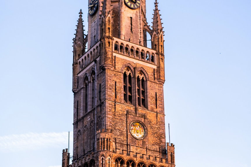 Le beffroi de Bruges sur la Grand-Place